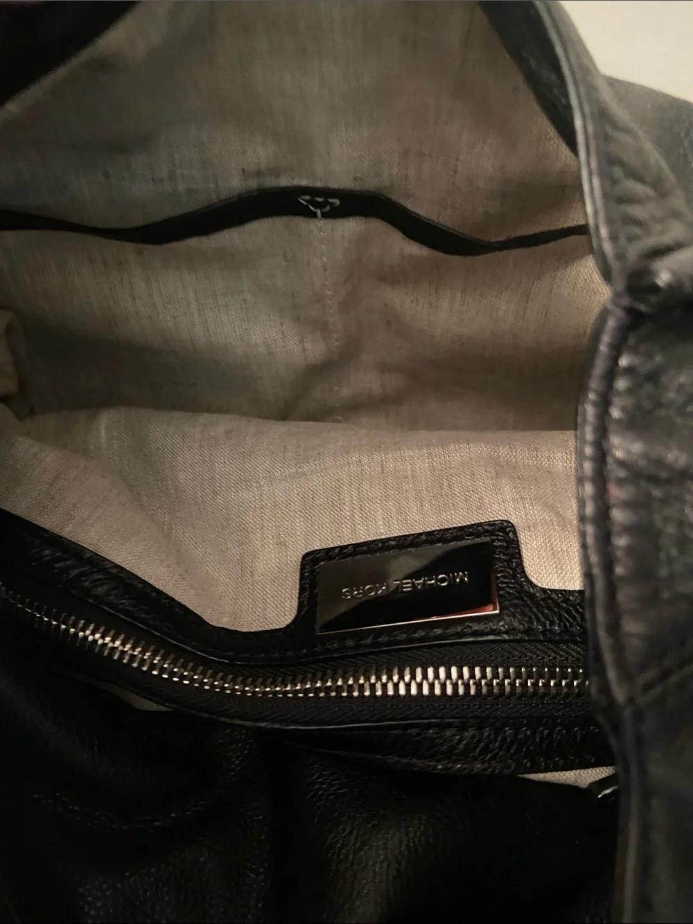 Michael Kors Darlington Black Leather Crossbody Bag w/Silver Hardware Details